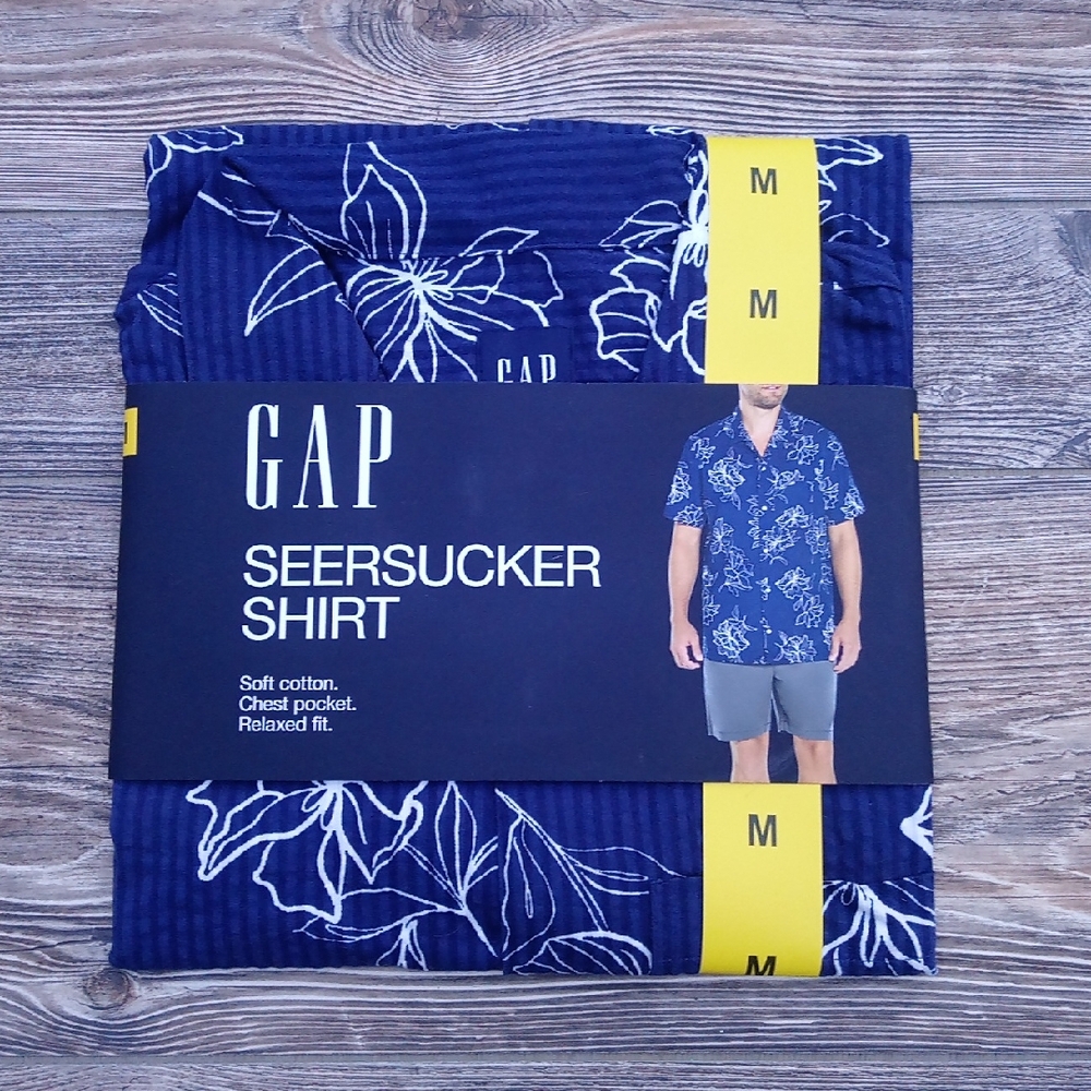 New Gap Seersucker Short Sleeve Striped Hawaiian Blue Button Up Shirt